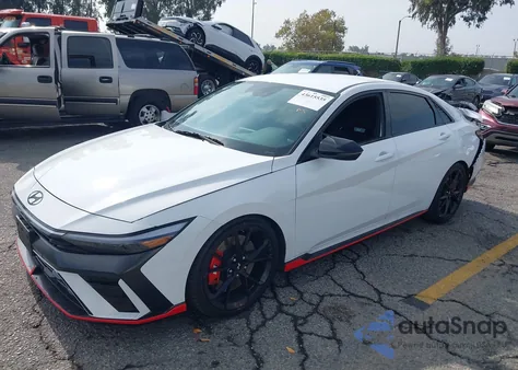 2025 Hyundai Elantra N z USA, uszkodzony, nr VIN KMHLW4DK5SU025725